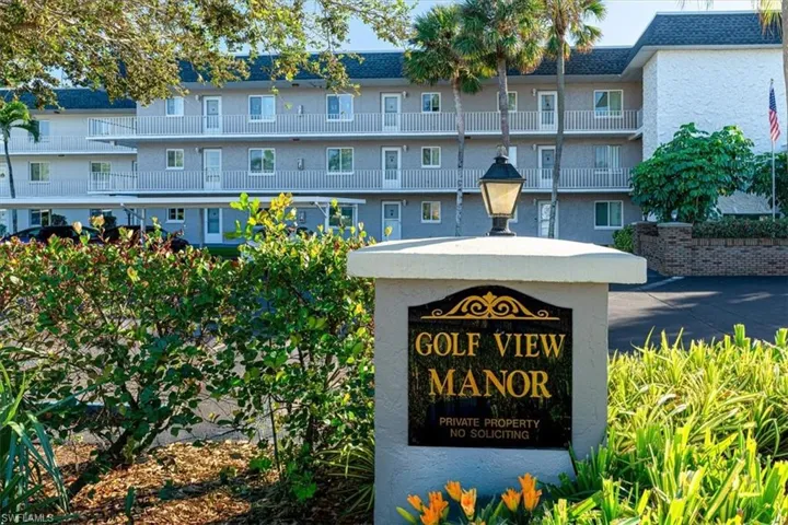 5515 Rattlesnake Hamm Rd 301, Naples, Florida 34113