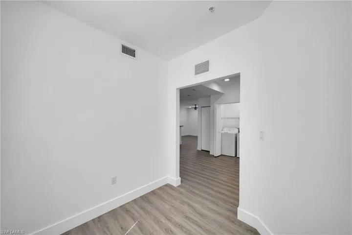 275 Sw 4th St 110, Cape Coral, Florida 33991