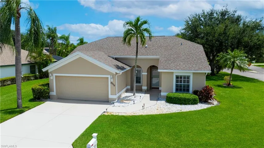 22178 Seashore Cir, Lee, Florida 33928