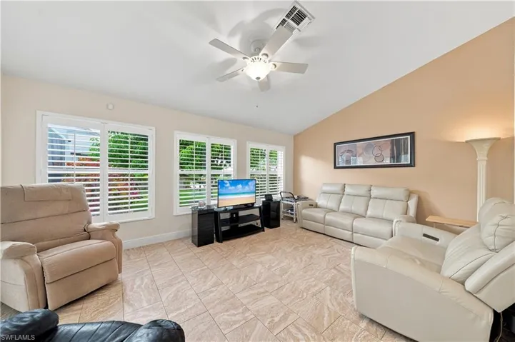 22178 Seashore Cir, Lee, Florida 33928