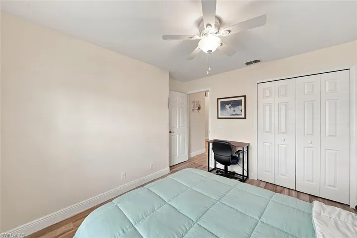 22178 Seashore Cir, Lee, Florida 33928