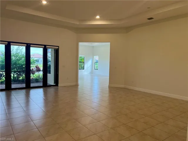 Living & dining area