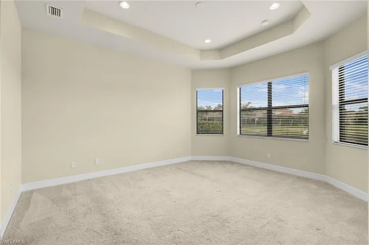 11643  Meadowrun  CIR, Fort Myers, FL 33913
