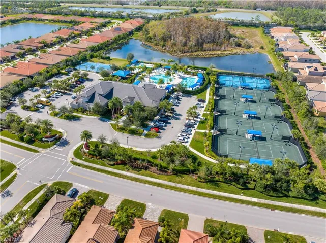 11643  Meadowrun  CIR, Fort Myers, FL 33913