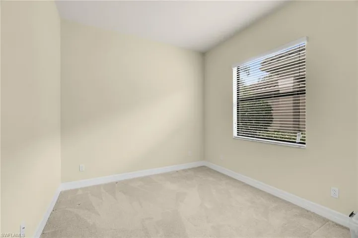 11643  Meadowrun  CIR, Fort Myers, FL 33913