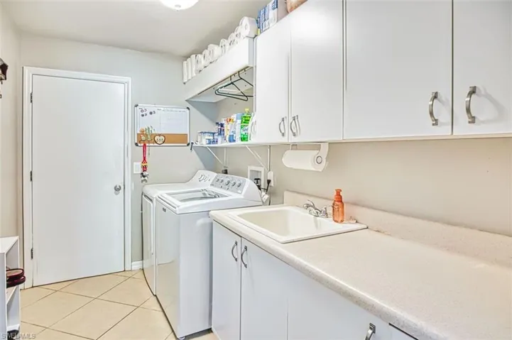 20612 Charing Cross Cir, Estero, Florida 33928