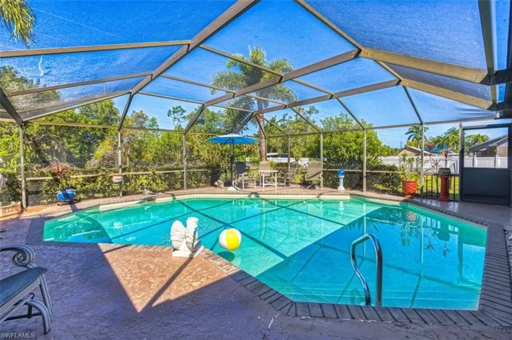 20612 Charing Cross Cir, Estero, Florida 33928