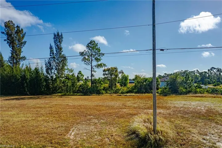 3301 Ne 15th Pl, Cape Coral, Florida 33909