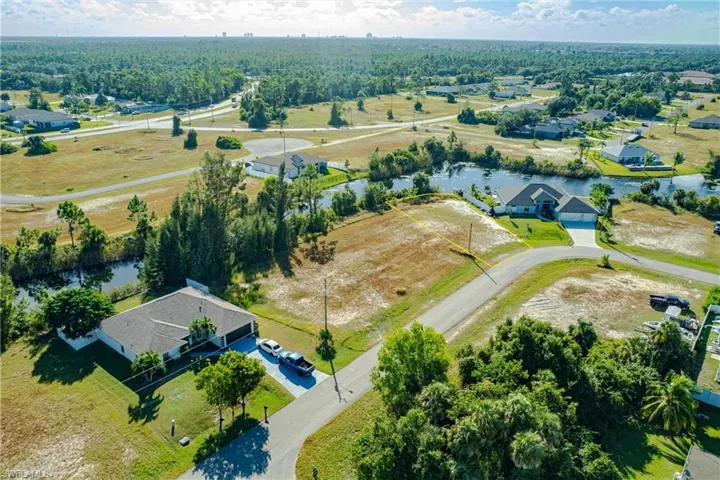 3301 Ne 15th Pl, Cape Coral, Florida 33909