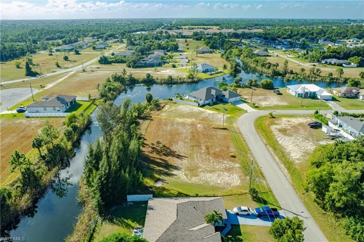 3301 Ne 15th Pl, Cape Coral, Florida 33909