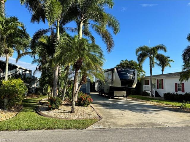 10353 Nightwood DR, FORT MYERS FL 33905