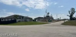 4239 Kismet PKY, CAPE CORAL FL 33993