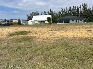 4239 Kismet PKY, CAPE CORAL FL 33993