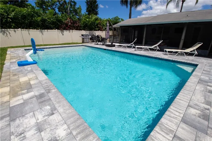 1280 Morningside DR, NAPLES FL 34103