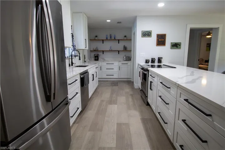 1280 Morningside DR, NAPLES FL 34103
