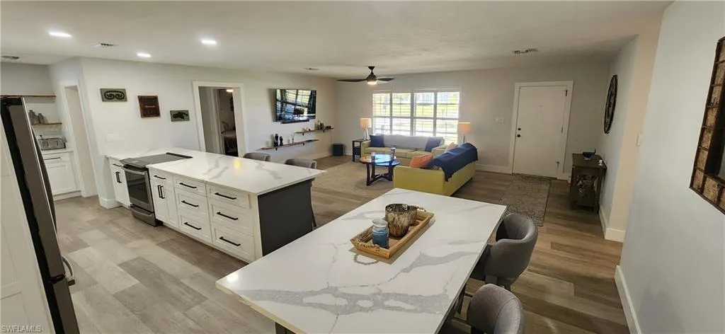 1280 Morningside DR, NAPLES FL 34103