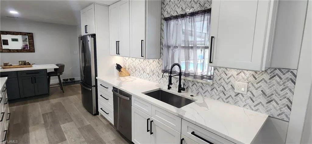 1280 Morningside DR, NAPLES FL 34103