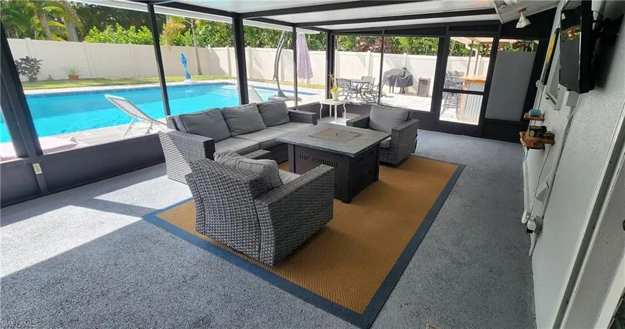 1280 Morningside DR, NAPLES FL 34103