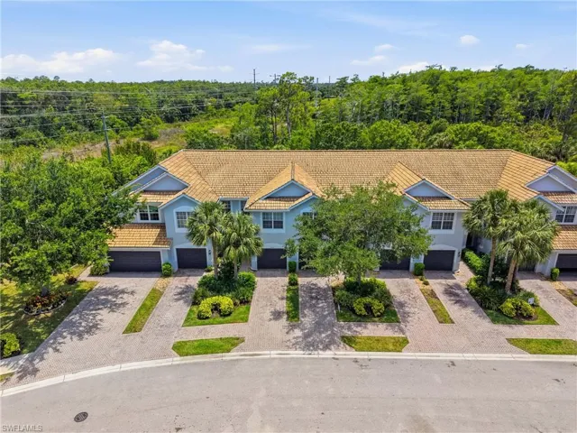 15583  Marcello  CIR, Naples, FL 34110