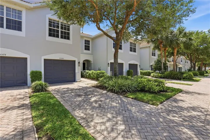 15583  Marcello  CIR, Naples, FL 34110