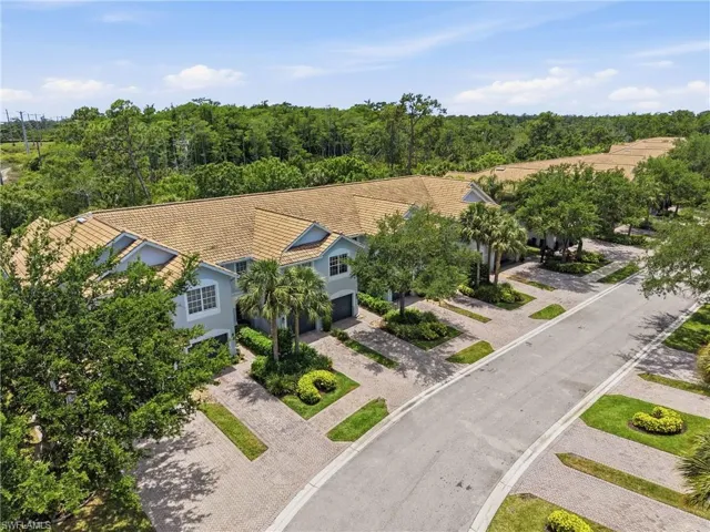 15583  Marcello  CIR, Naples, FL 34110