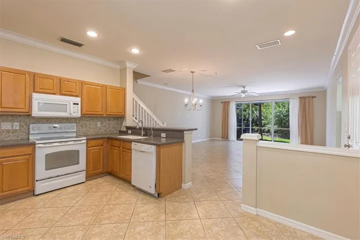 16173  Caldera  LN, Naples, FL 34110