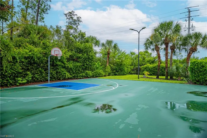 16173  Caldera  LN, Naples, FL 34110