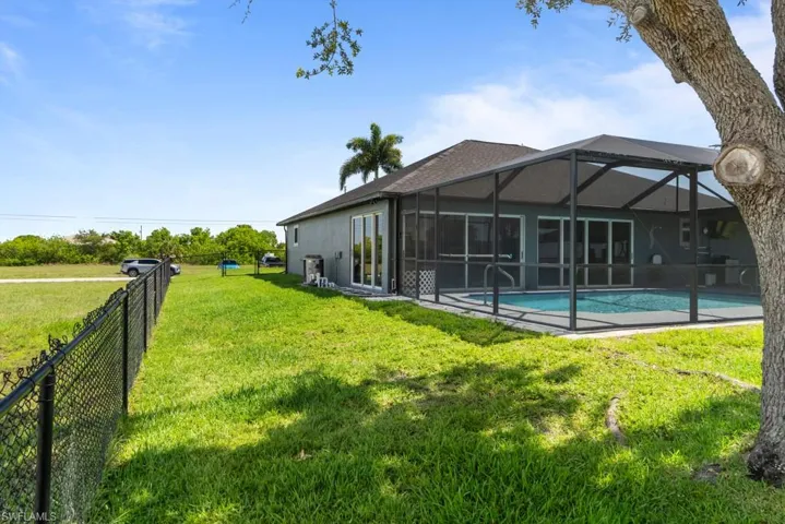 613 Nw 14th Ter, Cape Coral, Florida 33993