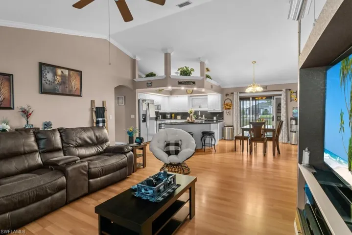 613 Nw 14th Ter, Cape Coral, Florida 33993