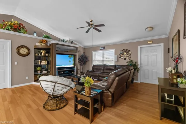 613 Nw 14th Ter, Cape Coral, Florida 33993
