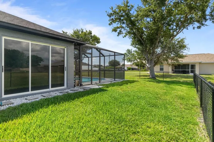 613 Nw 14th Ter, Cape Coral, Florida 33993