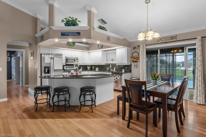 613 Nw 14th Ter, Cape Coral, Florida 33993
