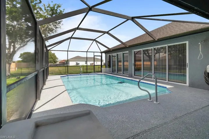 613 Nw 14th Ter, Cape Coral, Florida 33993