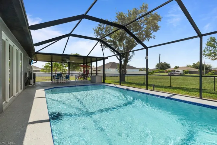 613 Nw 14th Ter, Cape Coral, Florida 33993