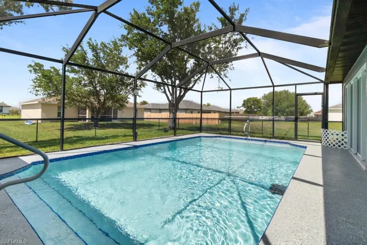 613 Nw 14th Ter, Cape Coral, Florida 33993