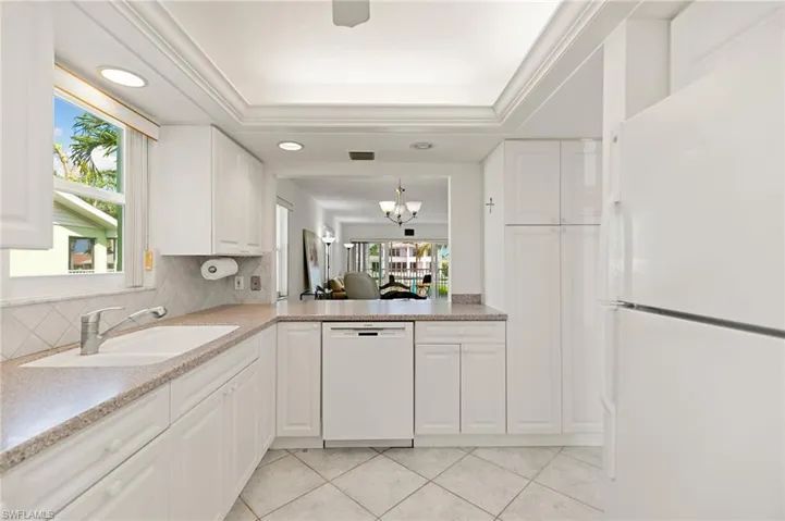 Lovely spacious kitchen