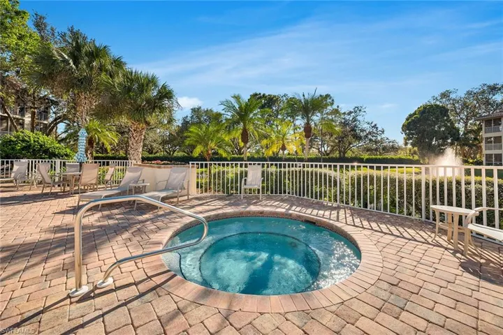 6010  Chardonnay  LN, Naples, FL 34119