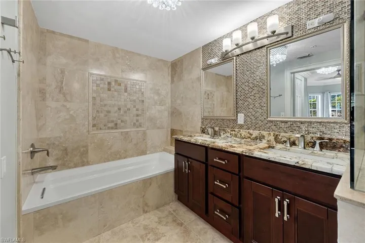 6010  Chardonnay  LN, Naples, FL 34119