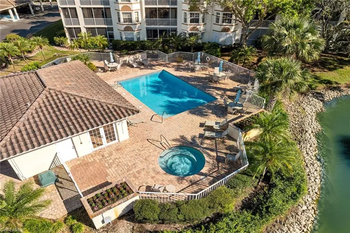 6010  Chardonnay  LN, Naples, FL 34119