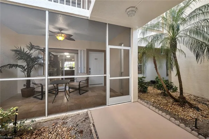 6010  Chardonnay  LN, Naples, FL 34119