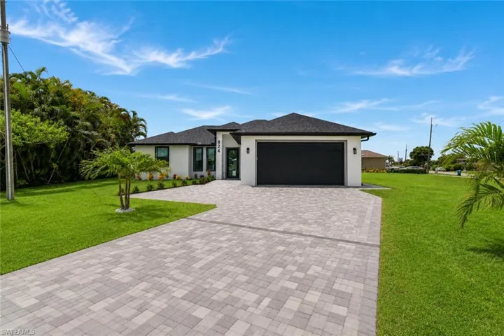824 Sw 15th St, Cape Coral, Florida 33991
