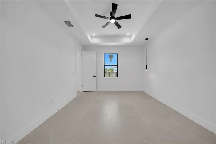 824 Sw 15th St, Cape Coral, Florida 33991