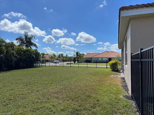 View of yard with a residential view
