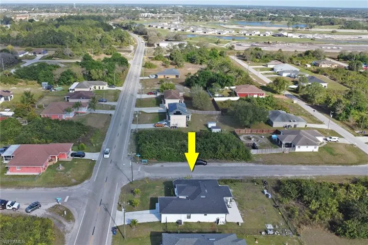 Birds eye view of property