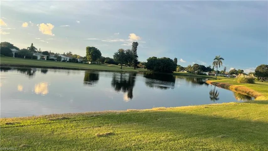 4187 Lakewood Blvd E13, Naples, Florida 34112