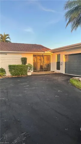 4187 Lakewood Blvd E13, Naples, Florida 34112
