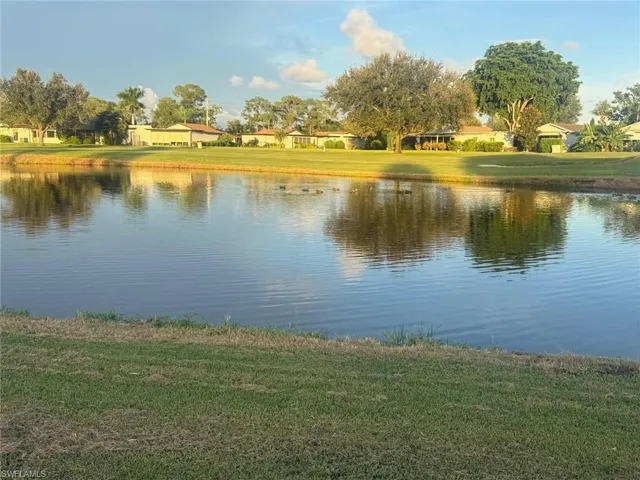 4187 Lakewood Blvd E13, Naples, Florida 34112