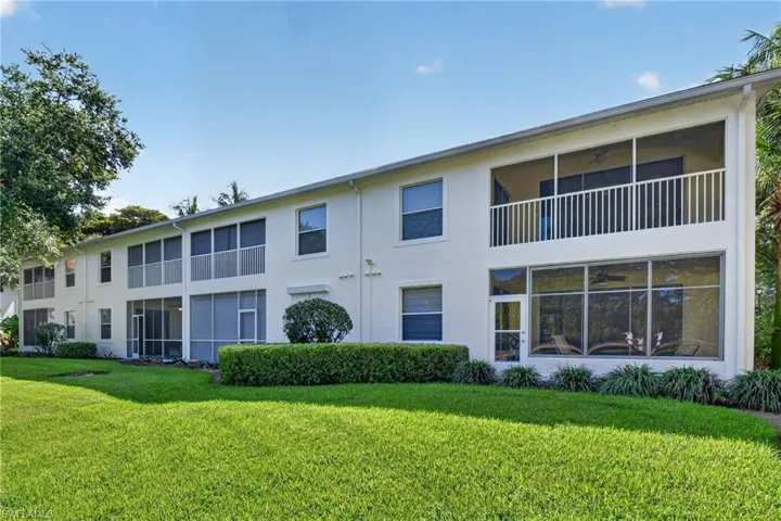 975 Tarpon Cove Dr 103, Naples, Florida 34110