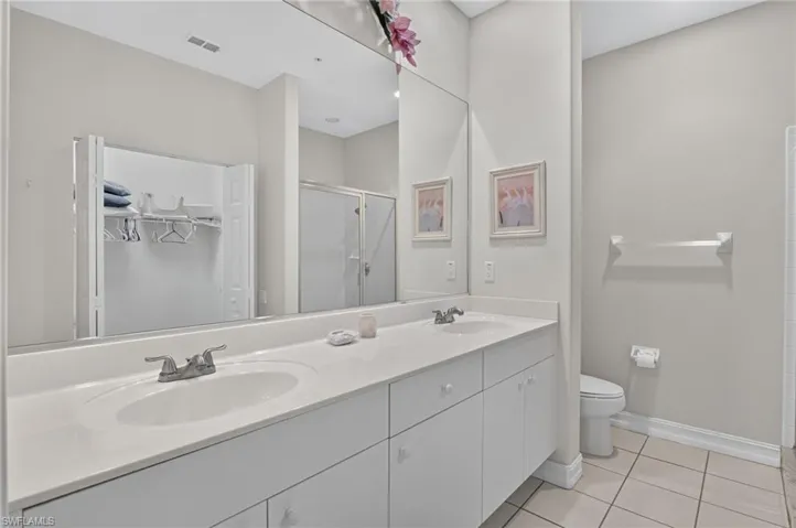 975 Tarpon Cove Dr 103, Naples, Florida 34110