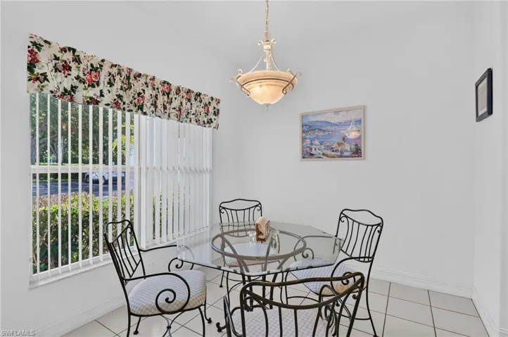 975 Tarpon Cove Dr 103, Naples, Florida 34110